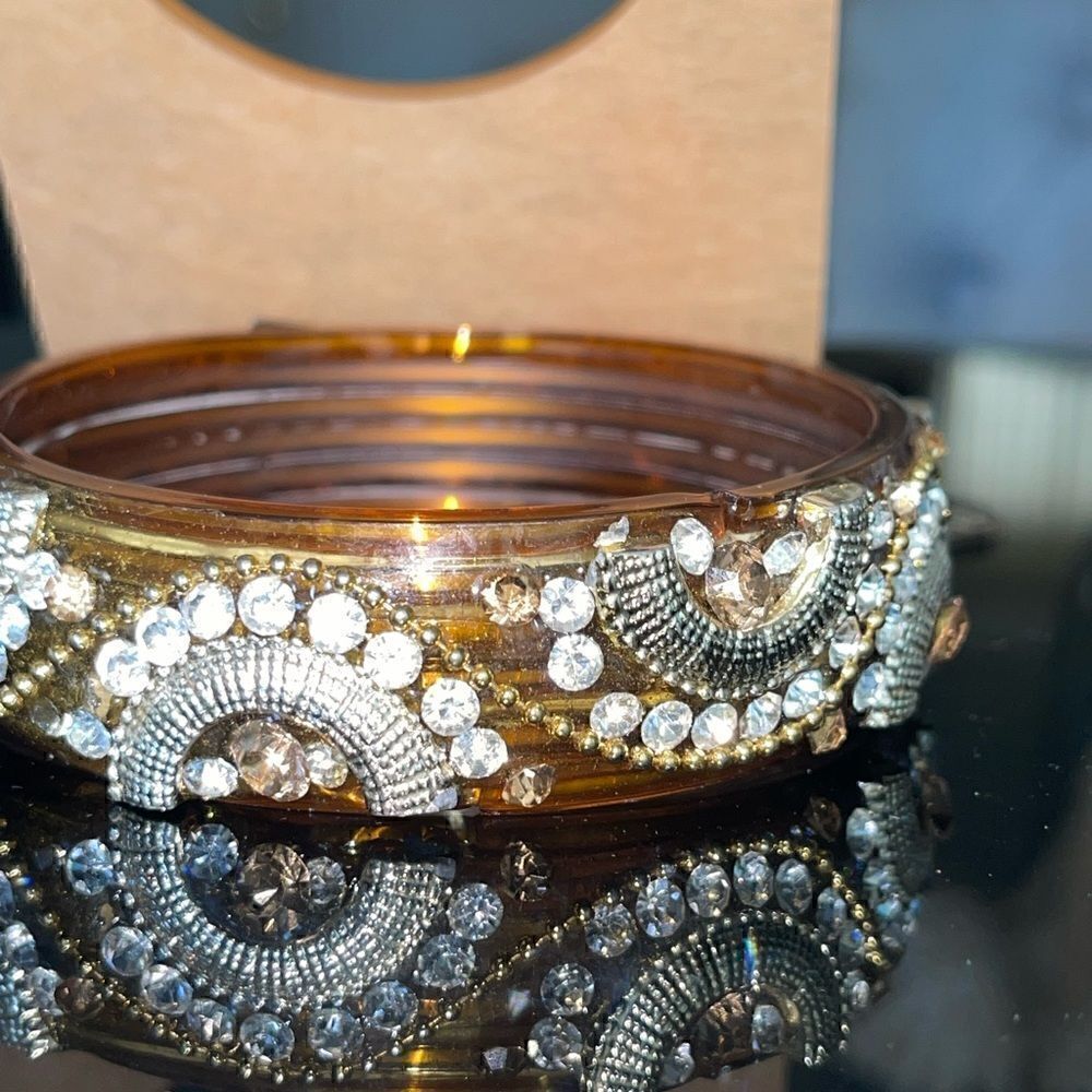 Acrylic rhinestone bangle - Picture 3 of 3